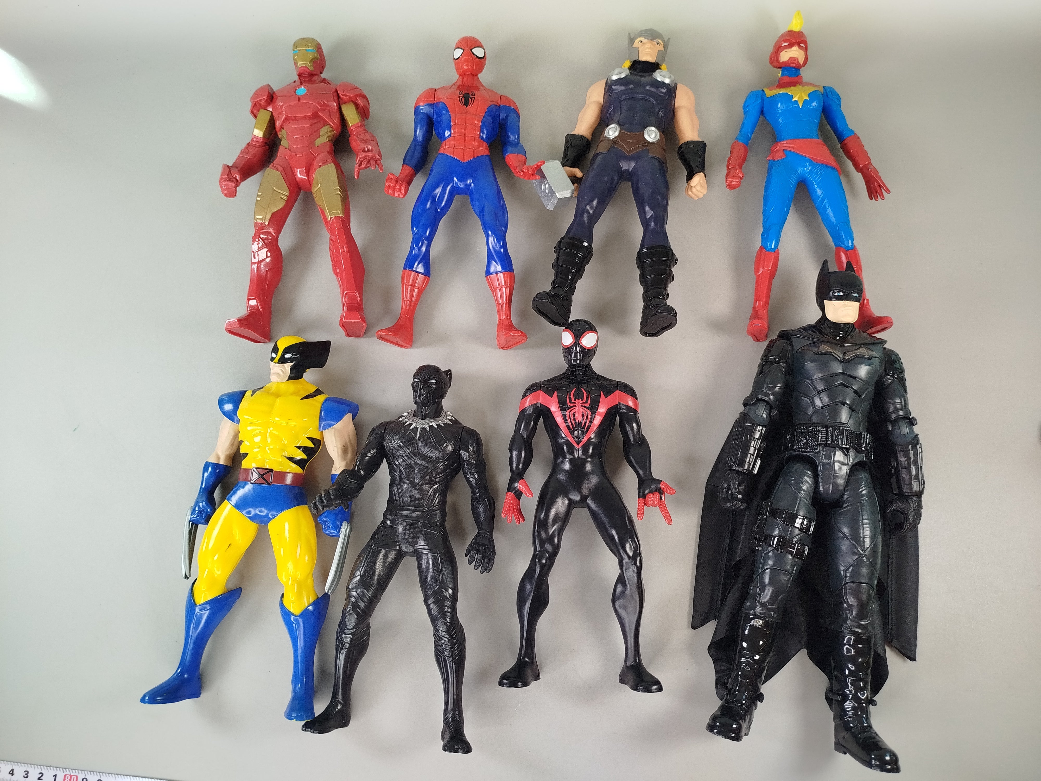 Actionfiguren Set von 8 Superhelden – Marvel & DC Figuren 12–15 cm
